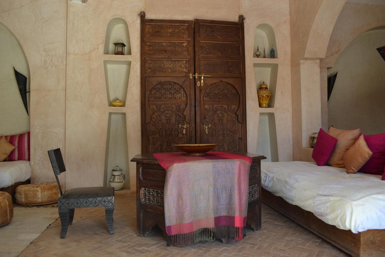 Riad Dar Bergui Уарзазат Экстерьер фото