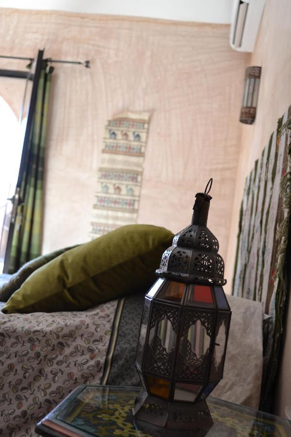 Riad Dar Bergui Уарзазат Экстерьер фото